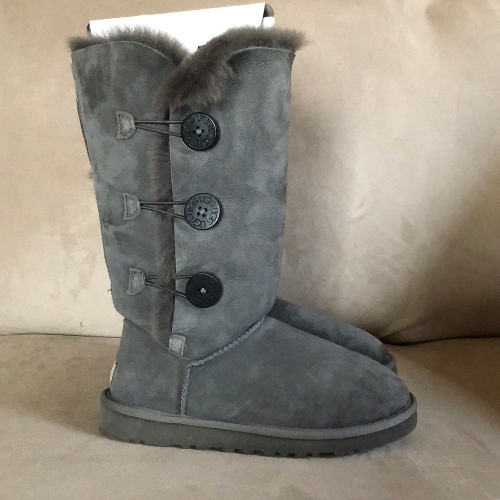 Ugg Bailey Button